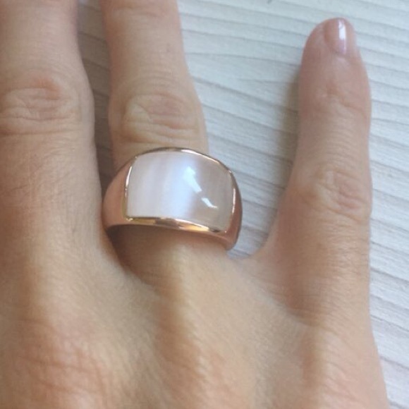 ✨HP! ✨Rose Gold & Opal Crystal Ring✨ - Picture 2 of 3